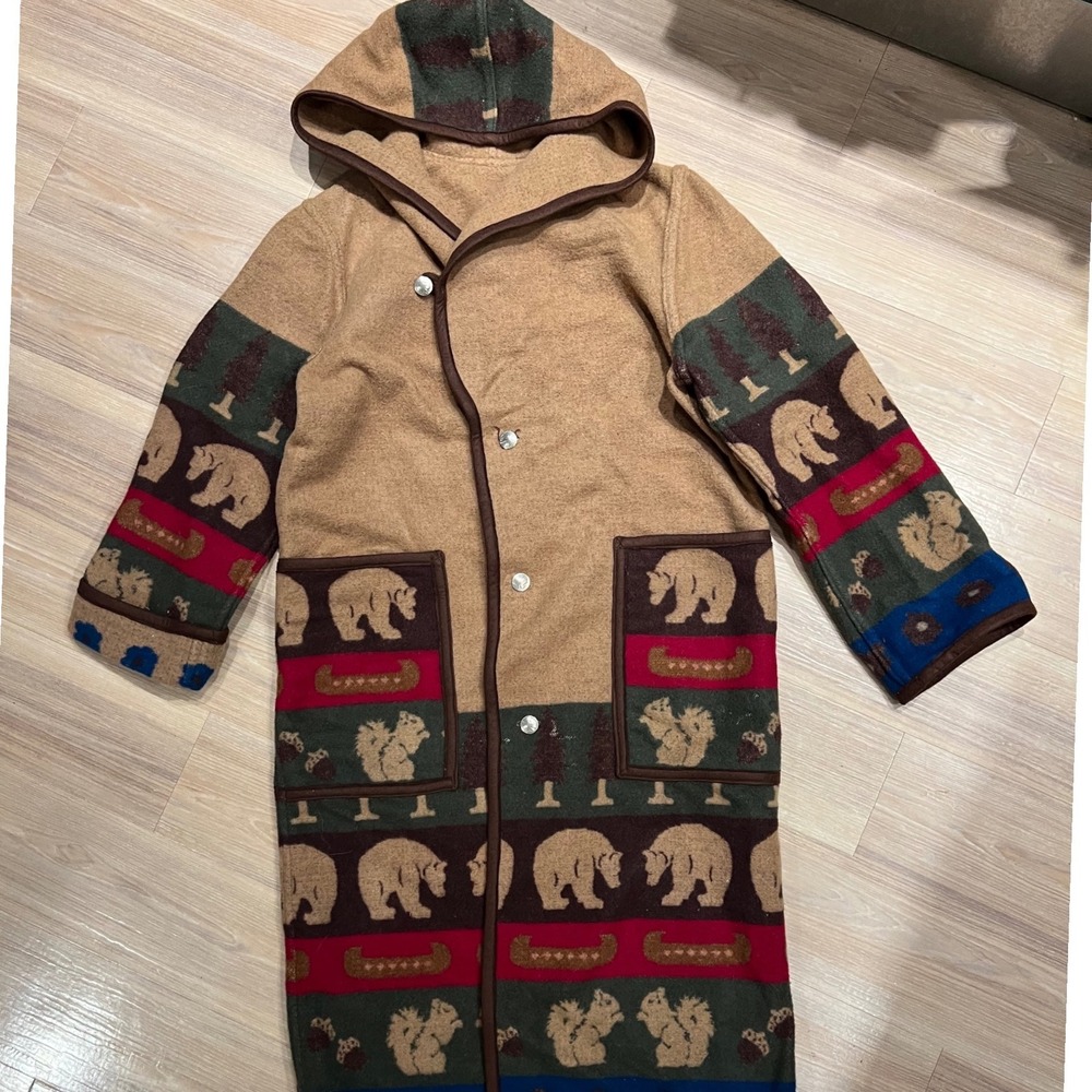 Vintage Reversible Hooded Coat Bear Squirrel Wildlife Print Tan L/XL 47in Long
